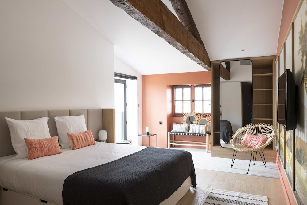 Central Hostel 8/50