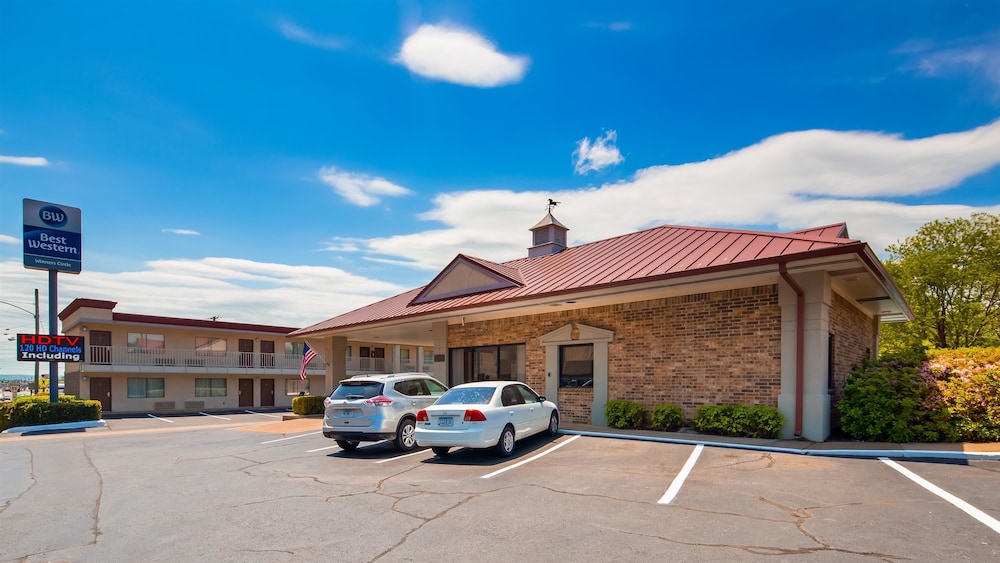 Best Western Winners Circle 4/27