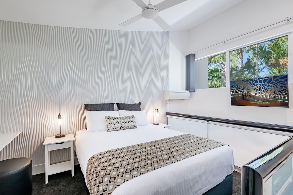 Caribbean Noosa Resort 9/68