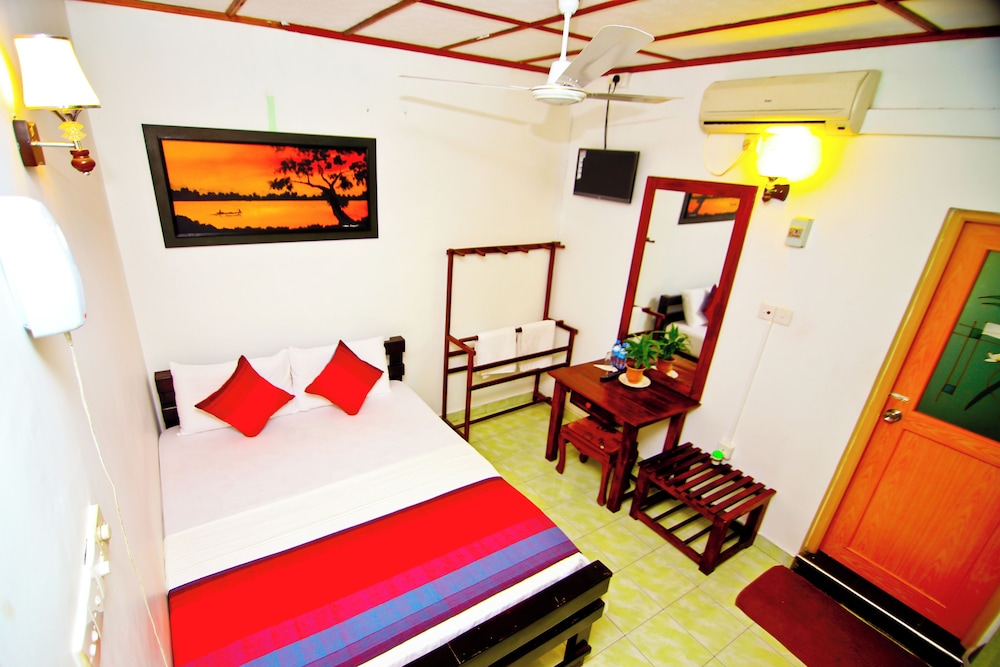 Thilaka City Hotel 8/44