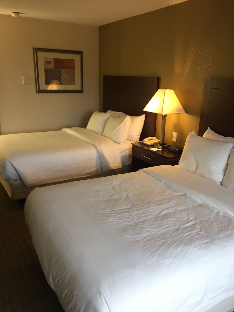 Quality Inn Batesville 22/40