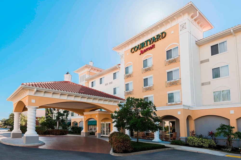 Courtyard Fort Myers at I-75 and Gulf Coast Town Center in FORT MYERS - FL