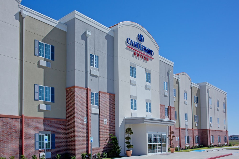 CANDLEWOOD SUITES LEAGUE CITY 4/39