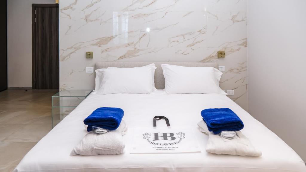 Luxury, Suite