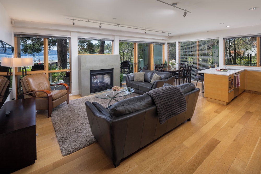 Brentwood Bay Lodge Spa 38/64