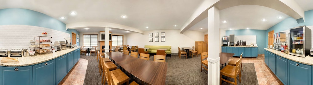 Country Inn and Suites By Radisson Grand Rapids Mn 15/17