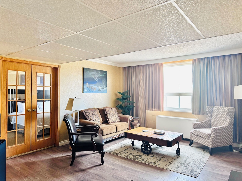 Travelodge by Wyndham Prince Albert 21/29