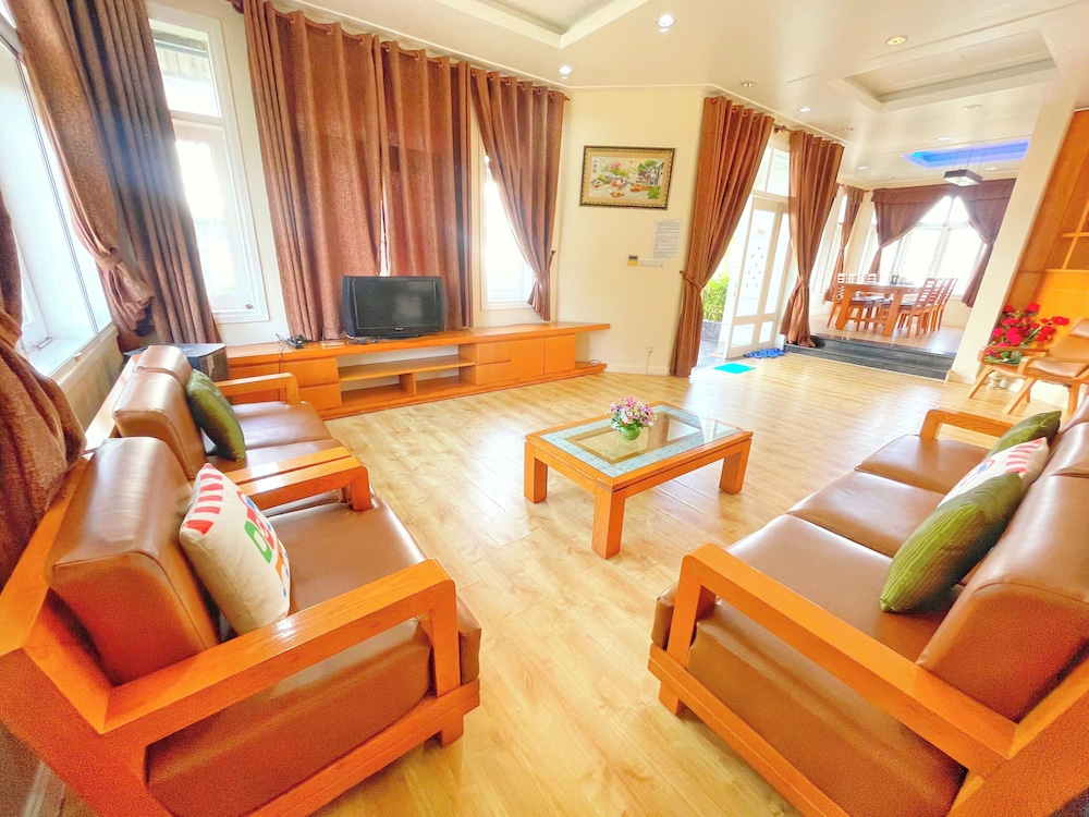 Sea Links Beach Villa 51/67