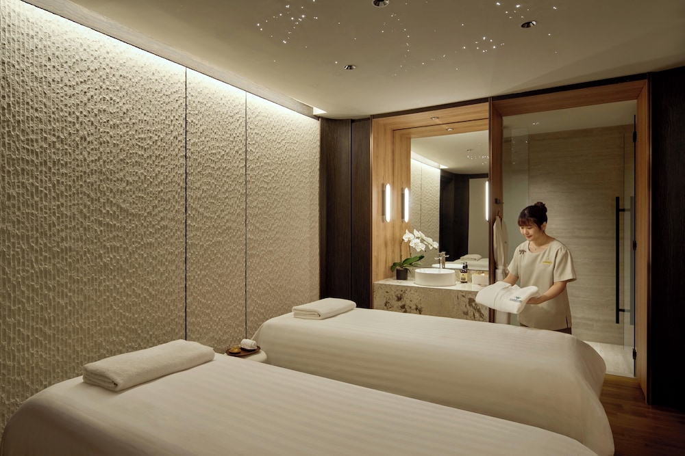 Parkroyal Serviced Suites 16/50