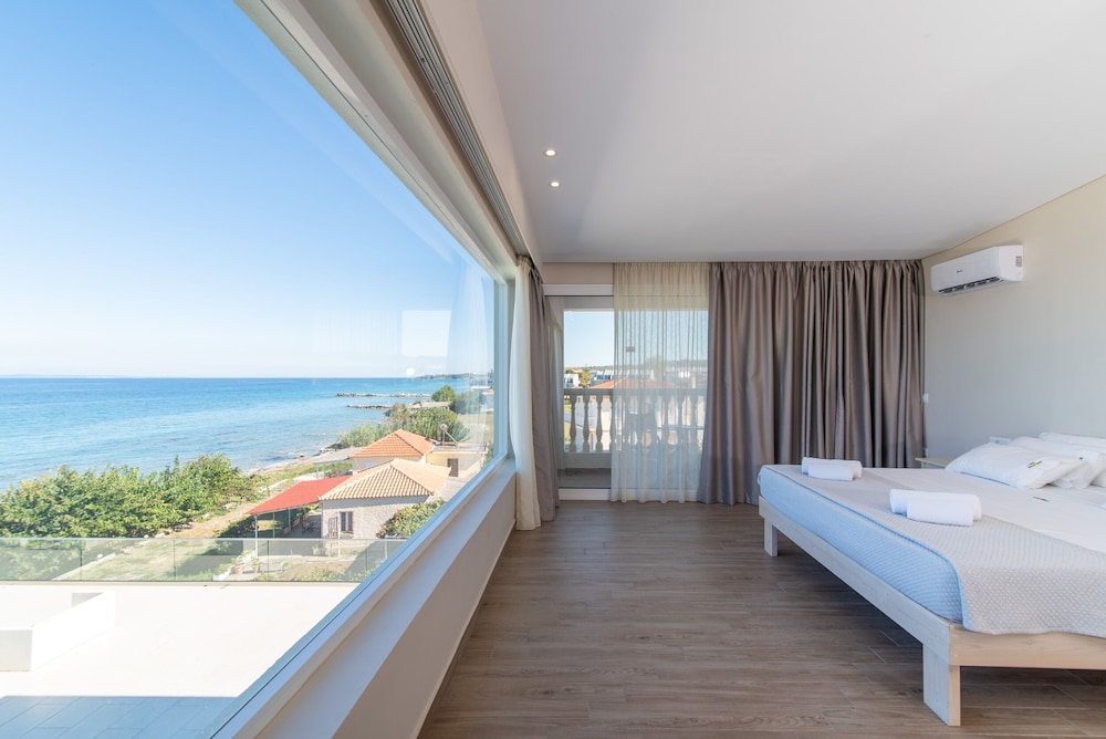 Belussi Beach Hotel & Suites 23/50
