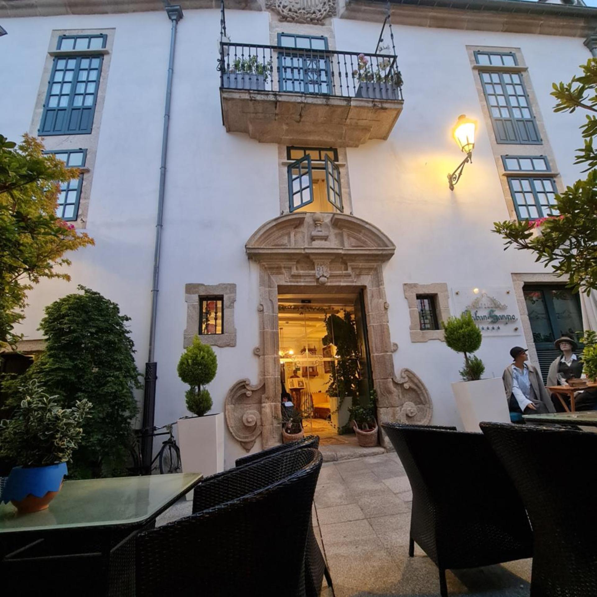 Hotel Monumento Pazo de Orbán e Sangro 1/50