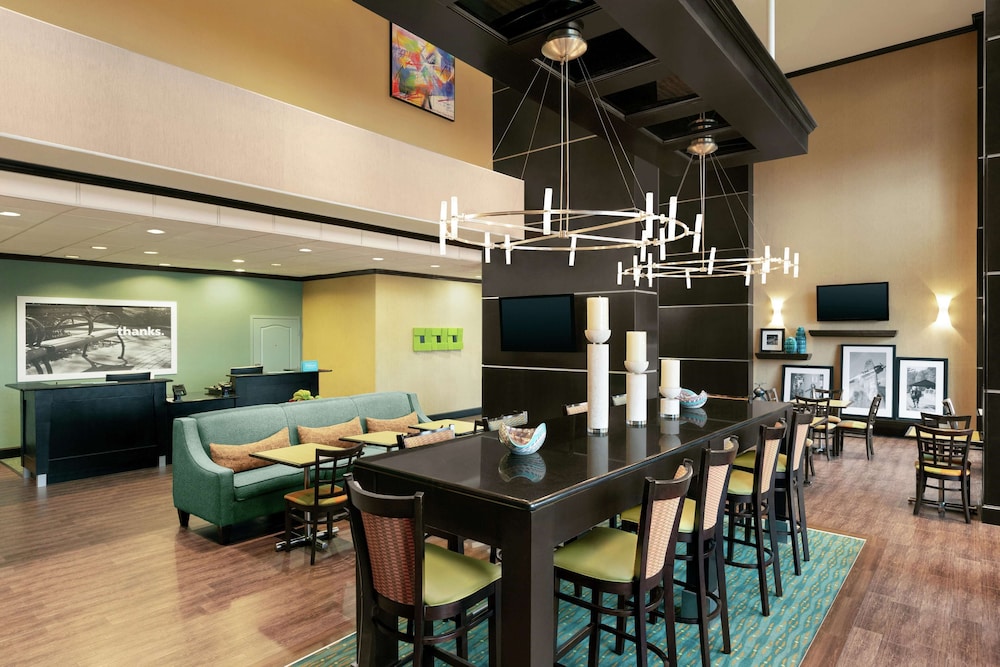 Hampton Inn & Suites By Hilton Houston/Pasadena 39/53