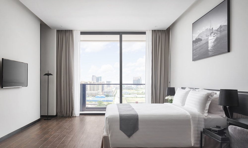 Lyve Inc Hotel And Residence 16/70