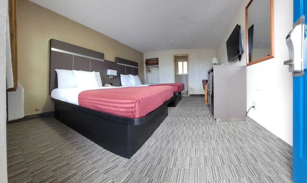 ROOM, 2 QUEEN BEDS