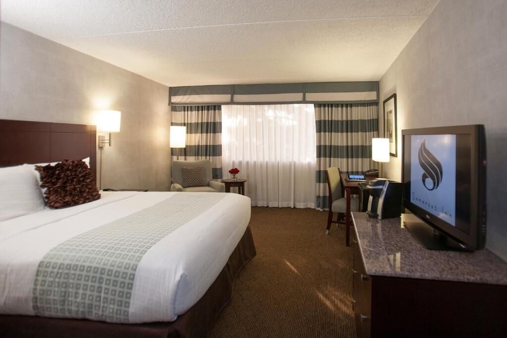 Somerset Inn, WorldHotels Distinctive 11/49