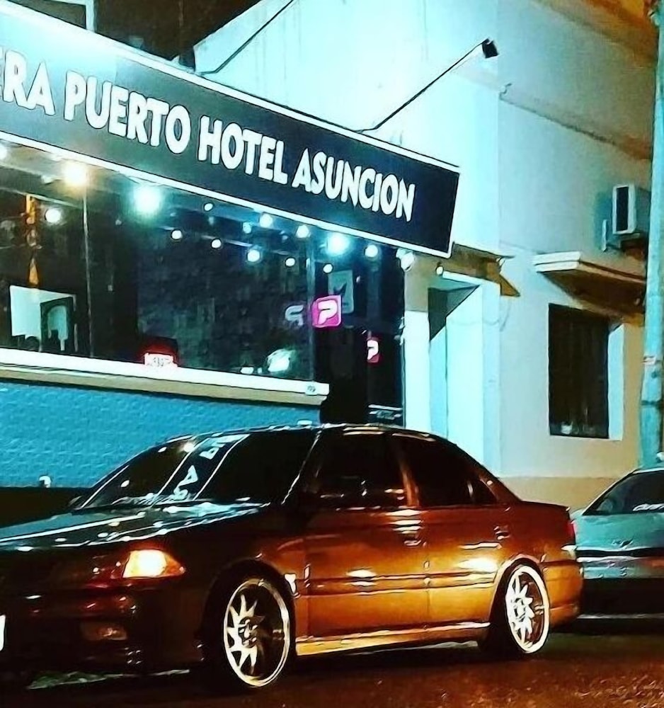 COSTANERA HOSTEL ASUNCION 53/53