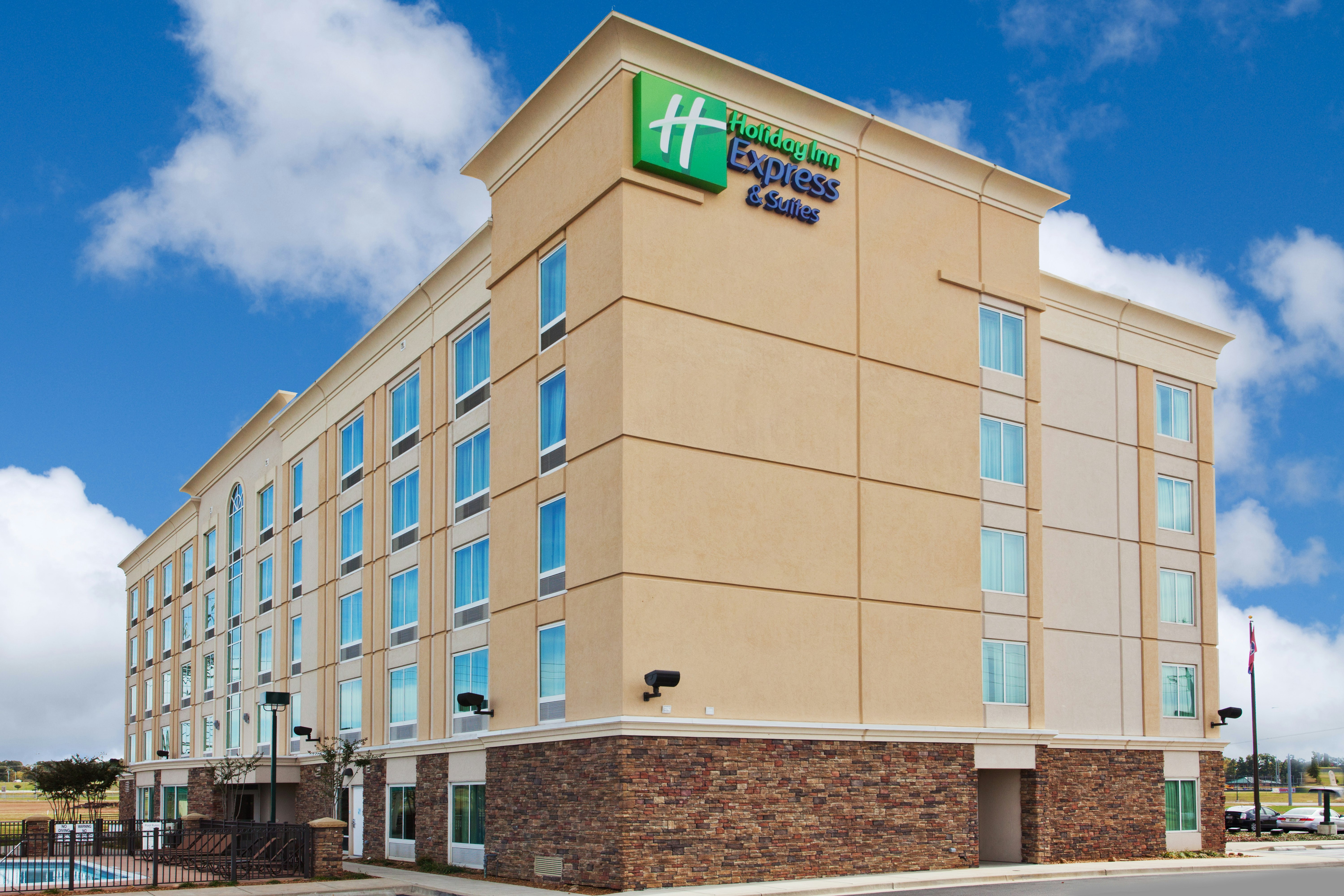 Holiday Inn Express Hotel And Suites Jackson Northeast 2/55