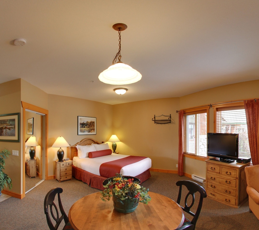 Lizard Creek Lodge 28/52