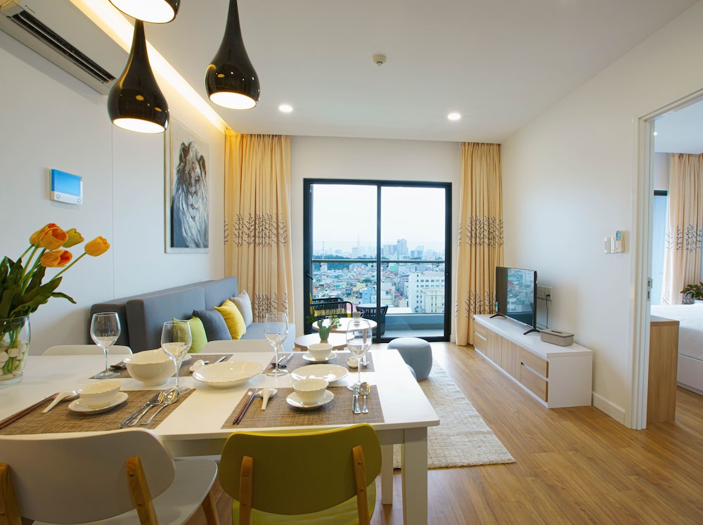 Republic Plaza Apartment 26/38