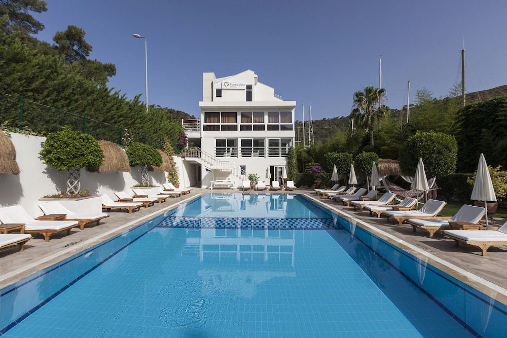 MARINA BOUTIQUE FETHIYE photo4