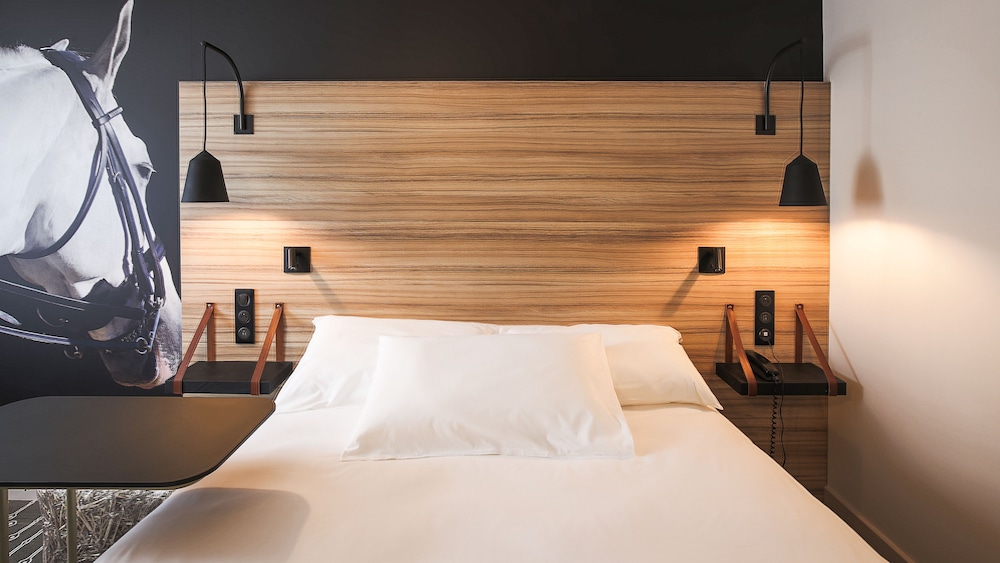ibis Styles Laval Centre Gare 21/67