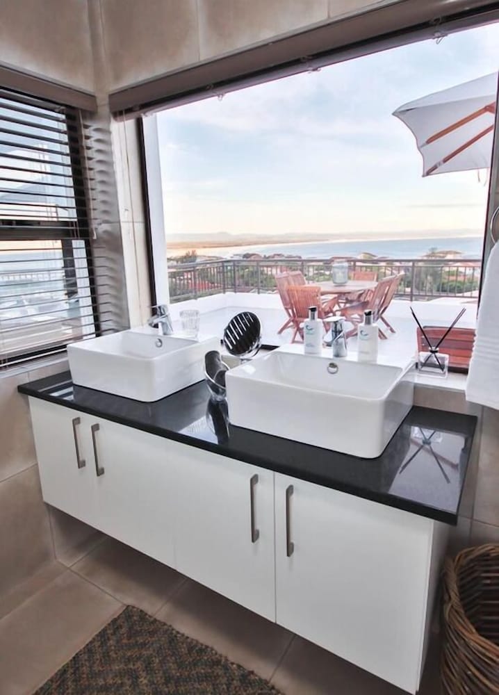 Jeffreys Bay Luxury Apartments 39/41