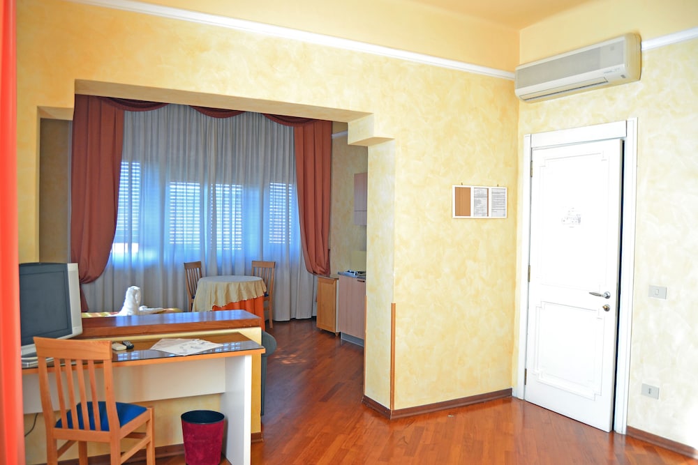 Hotel Soggiorno Athena 43/64