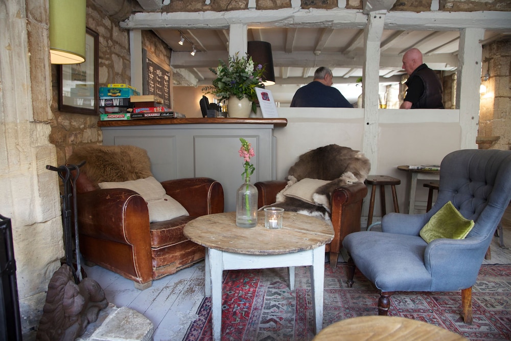 The Lion Inn 32/50