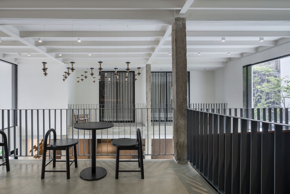 Lilit Bang Lumphu Hotel 50/66