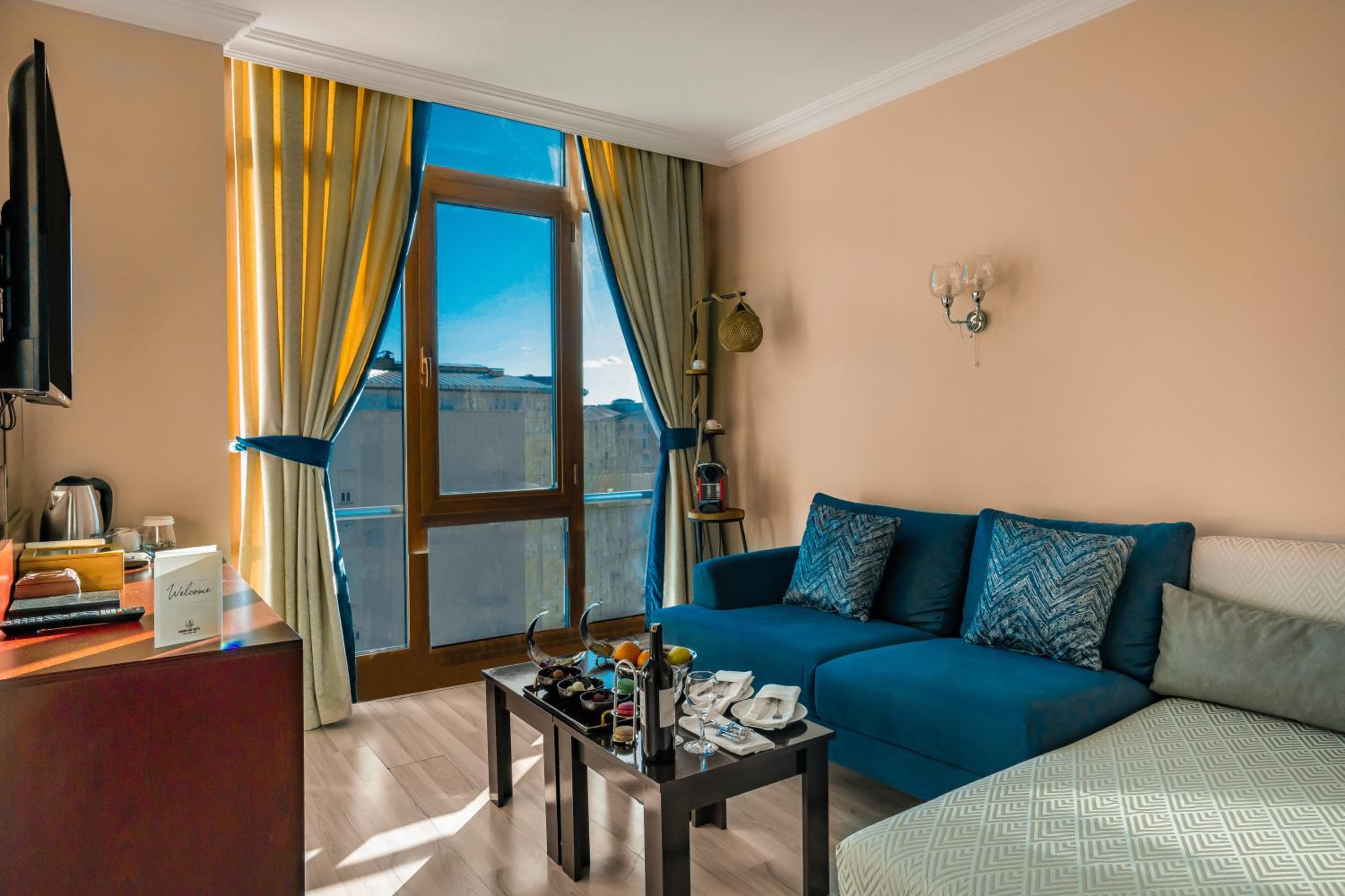 Grand Ani Hotel 25/43