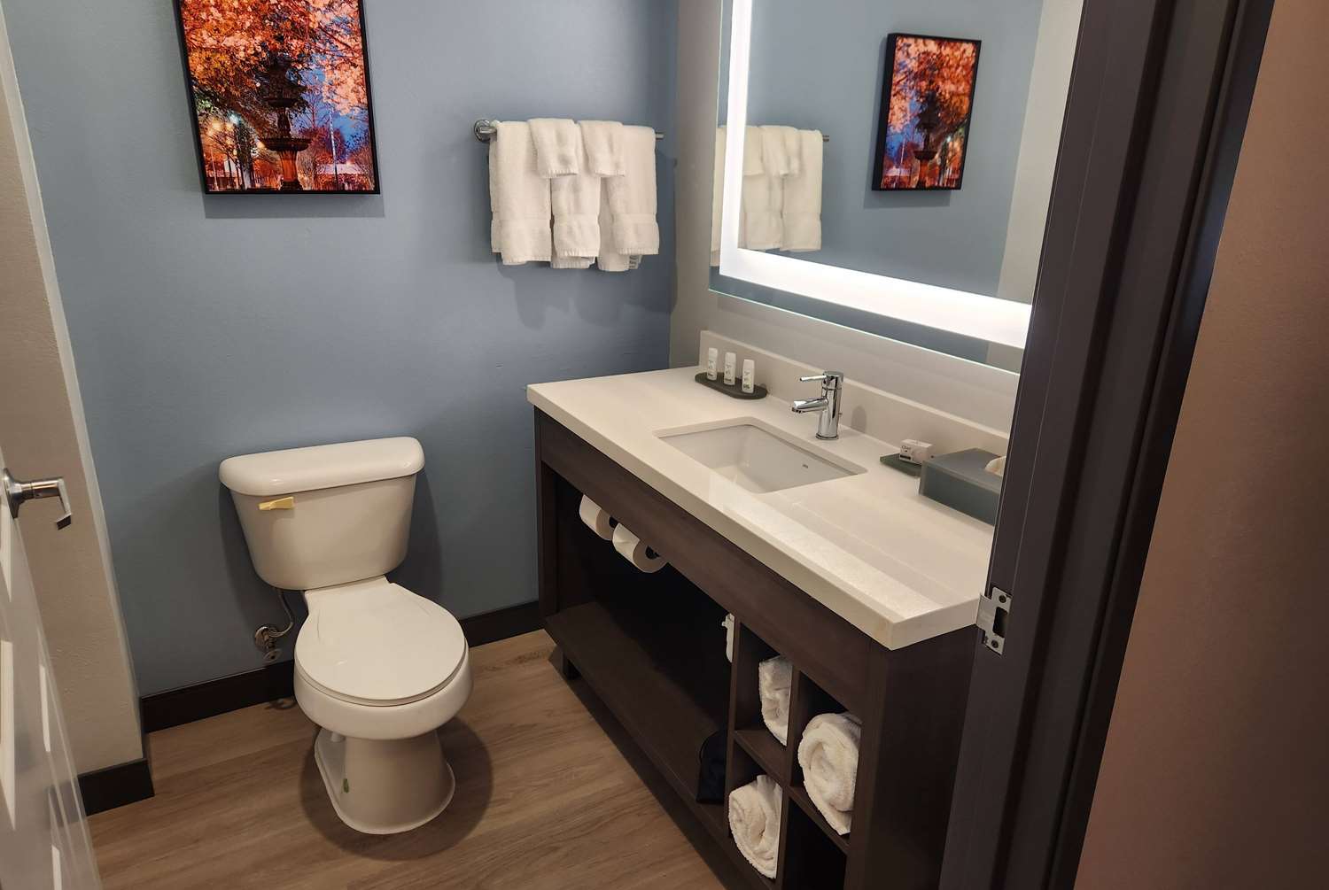 La Quinta Inn Suites Warner Robins 59/62