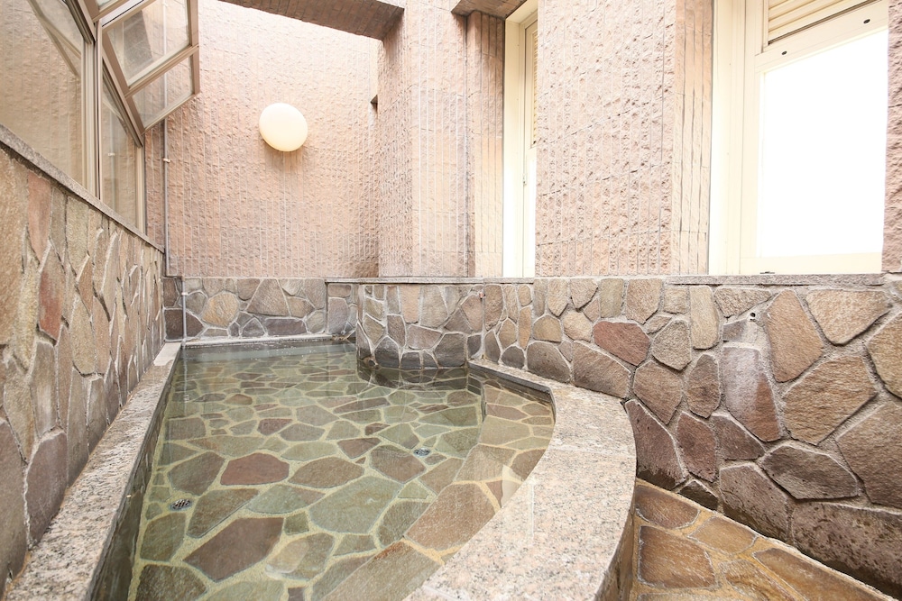 Apa Hotel Yokohama Kannai 27/48