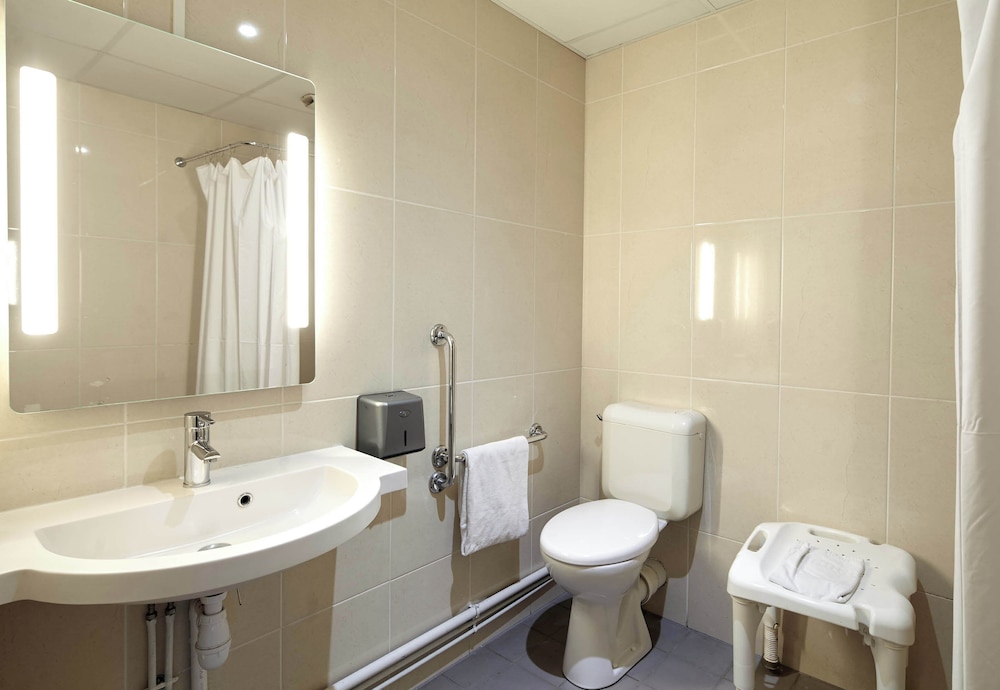 B&B Hotel Paris Le Bourget 58/59