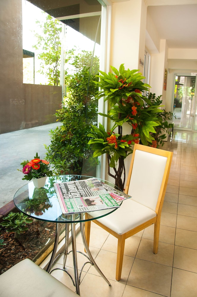 Pova Residence And Boutiques Resort 34/40