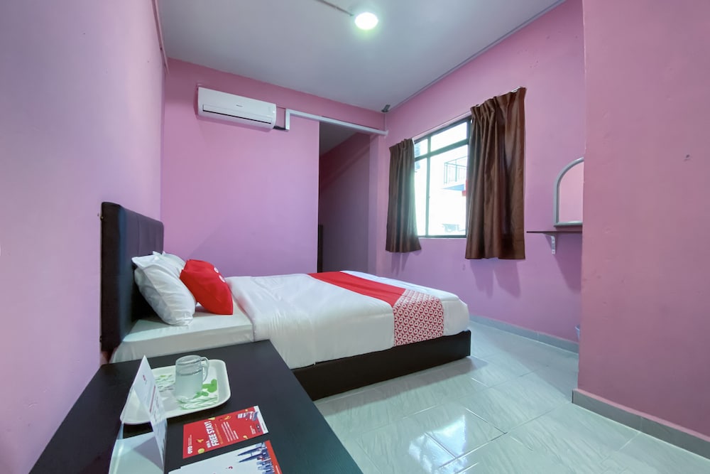 OYO 90039 Coop Hotel Kangar 14/22