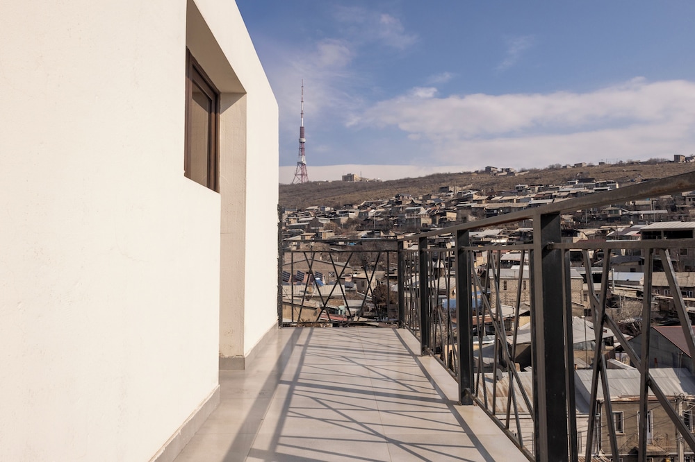 Horizon Hotel Yerevan 82/91