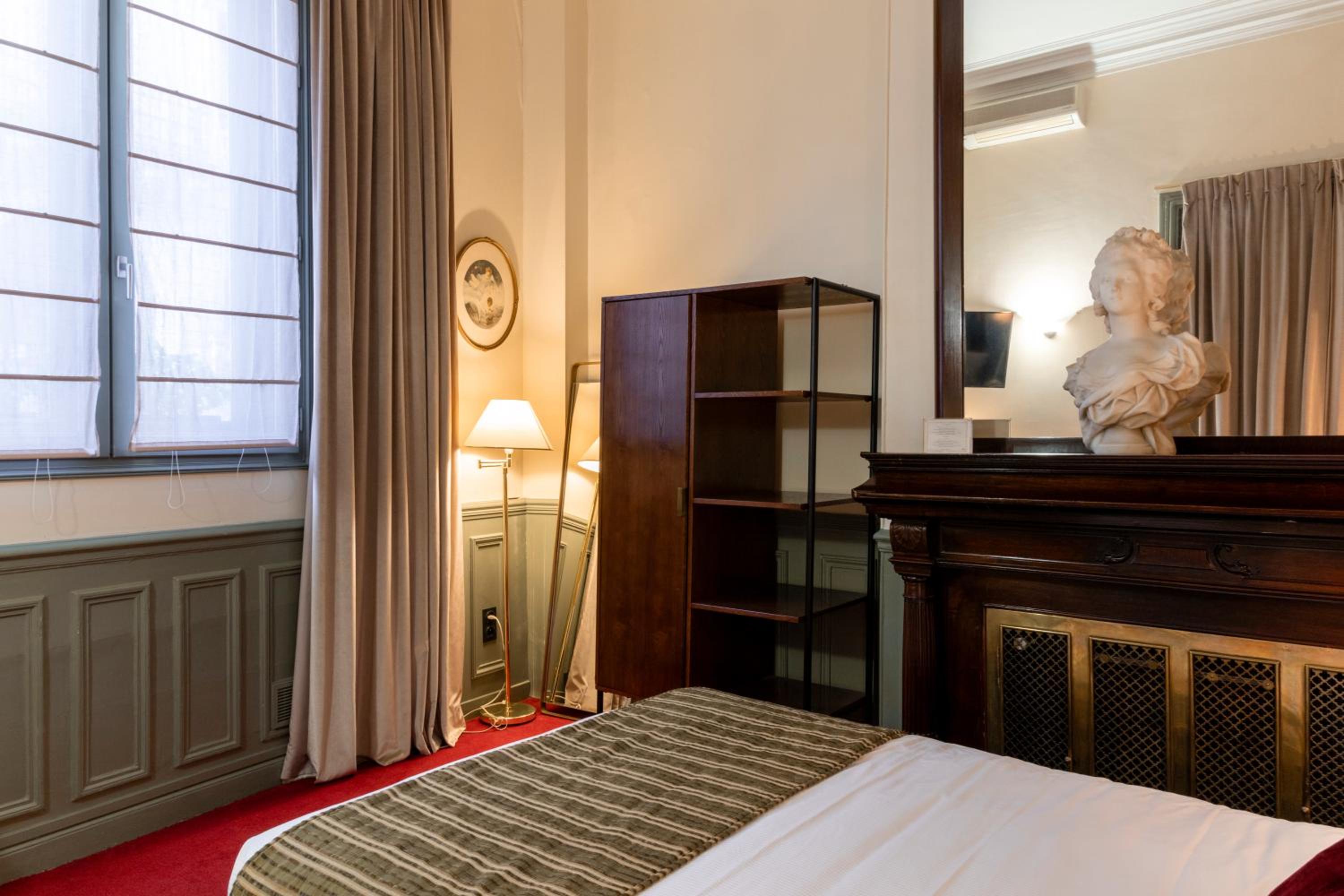Room, Double Bed, Street Side View, Ground Floor, Accessible