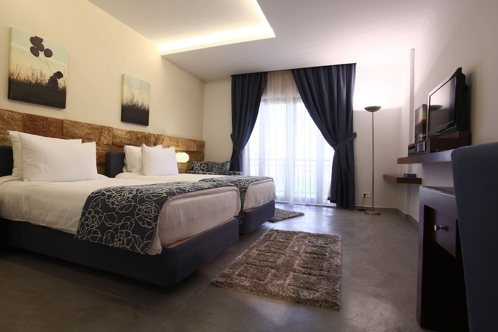 Monoberge Hotel Byblos 14/69