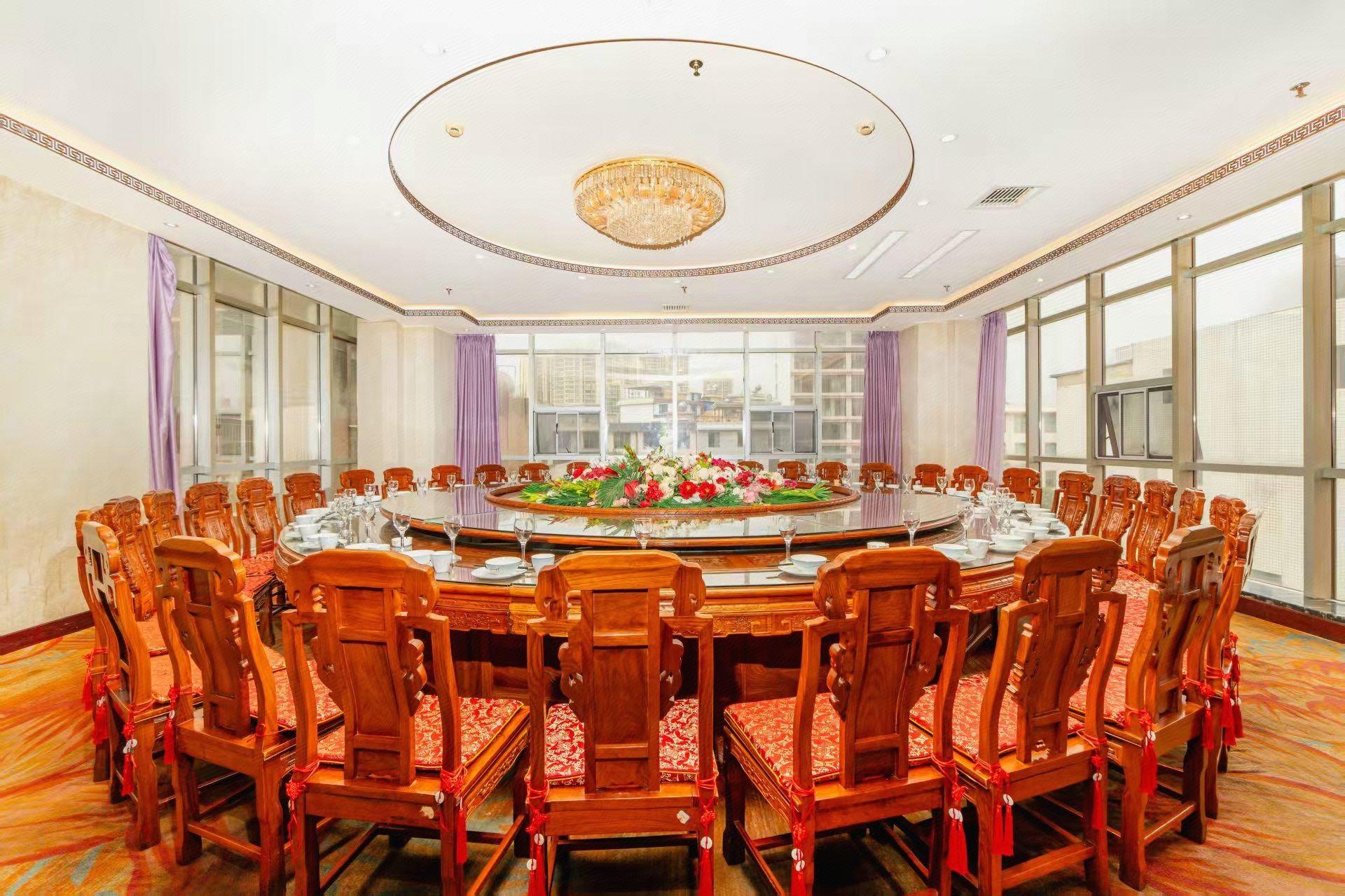 Xuanwei Meihuan Hotel 20/25