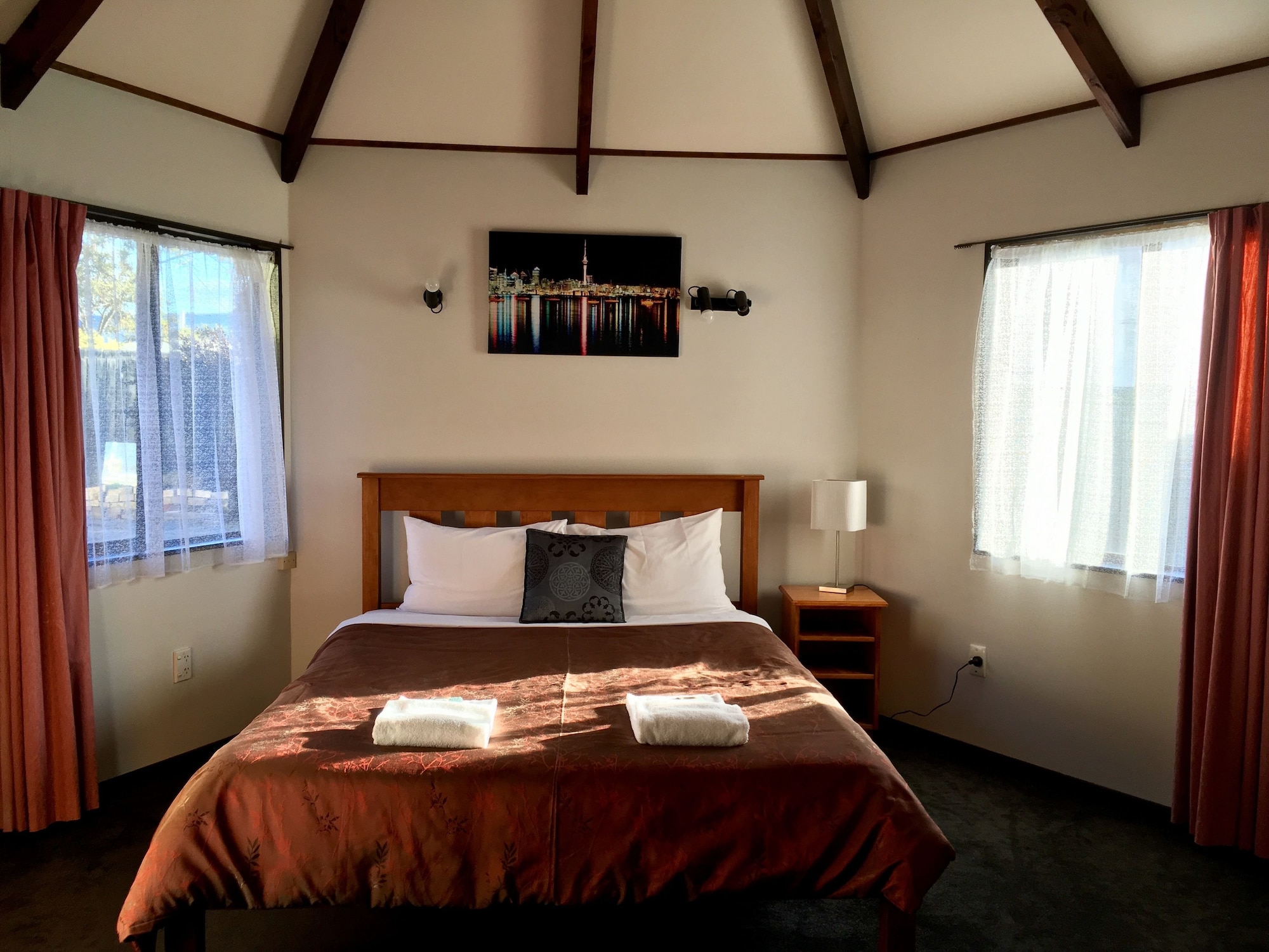 2 BEDROOMS, FAMILY, APARTMENT