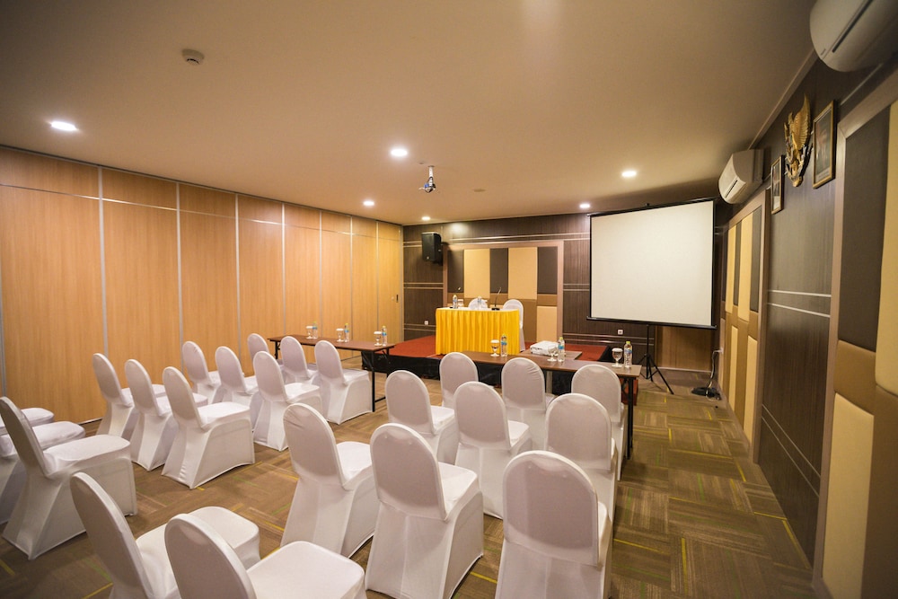 Green Red Hotel Syariah Jombang 62/73