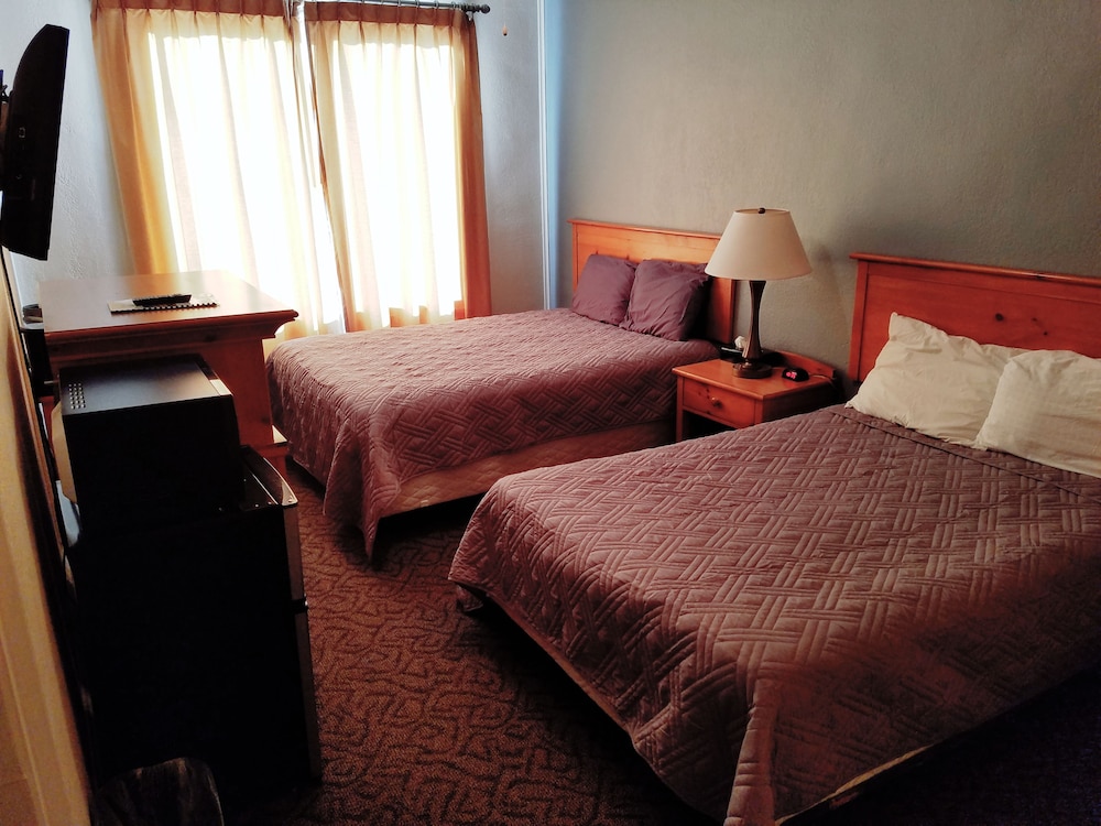 Monte Villa Inn 10/36