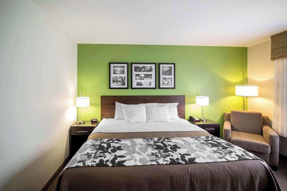 Sleep Inn & Suites Haysville - Wichita South 22/58