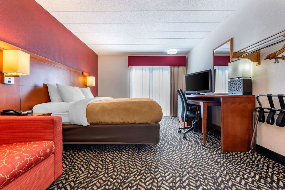 Quality Inn Falconer - Jamestown 8/44