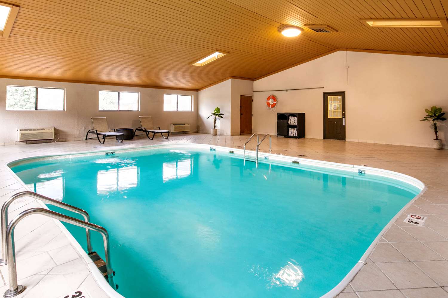 Quality Inn and Suites Metropolis I-24 13/25
