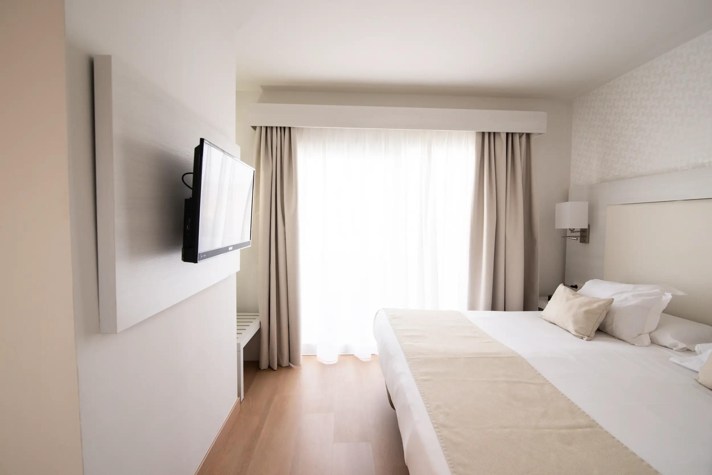 Select, Junior Suite, Balcony or Terrace