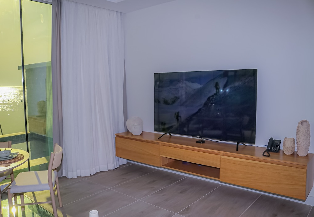 Lagoona Beach Luxury Resort And Spa 10/75
