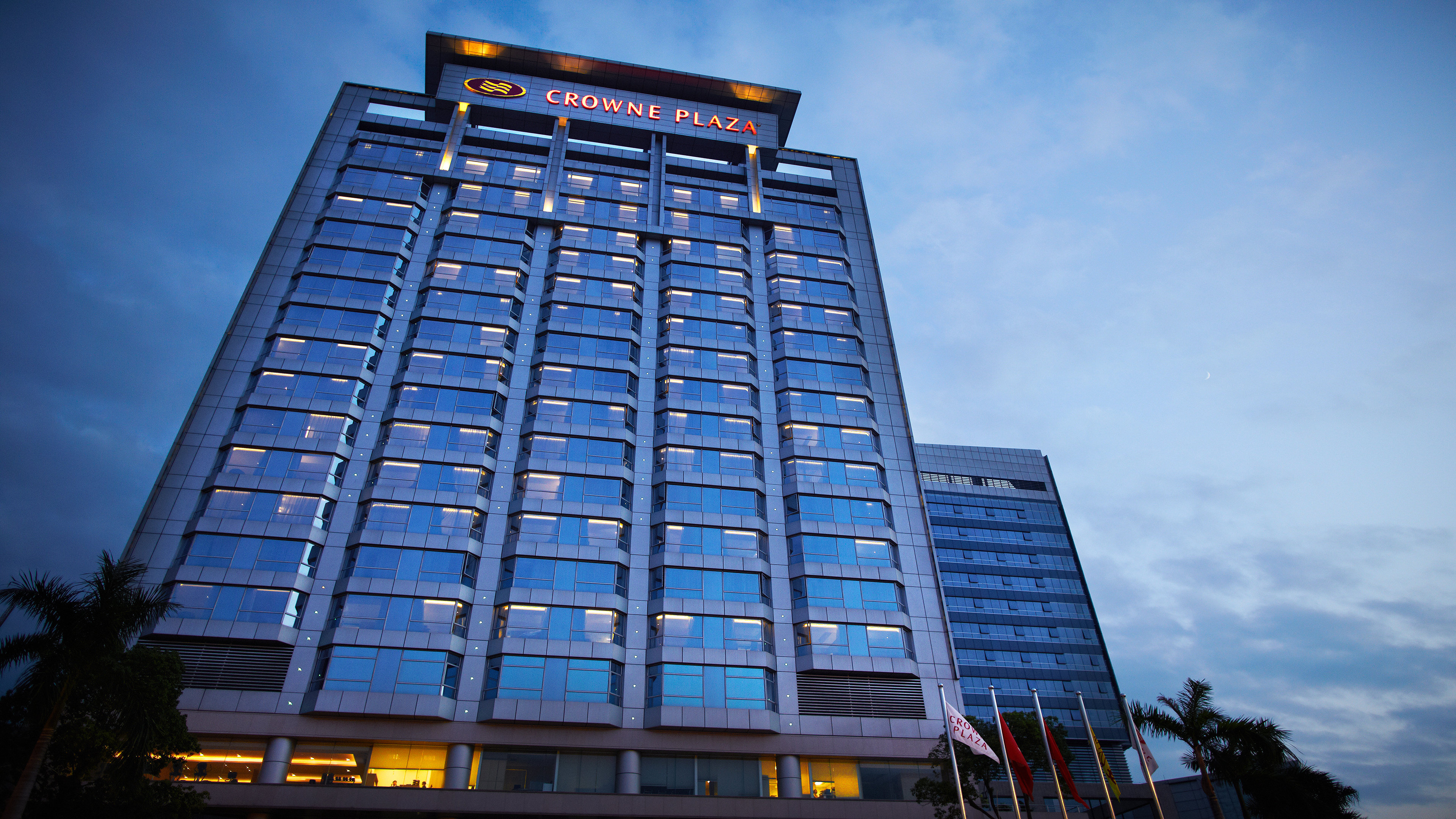 Crowne Plaza Zhongshan Wing on City 2/50