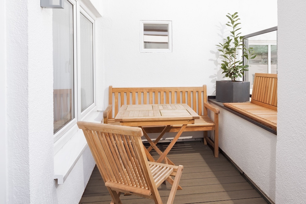 Bergmann Boardinghouse 32/45