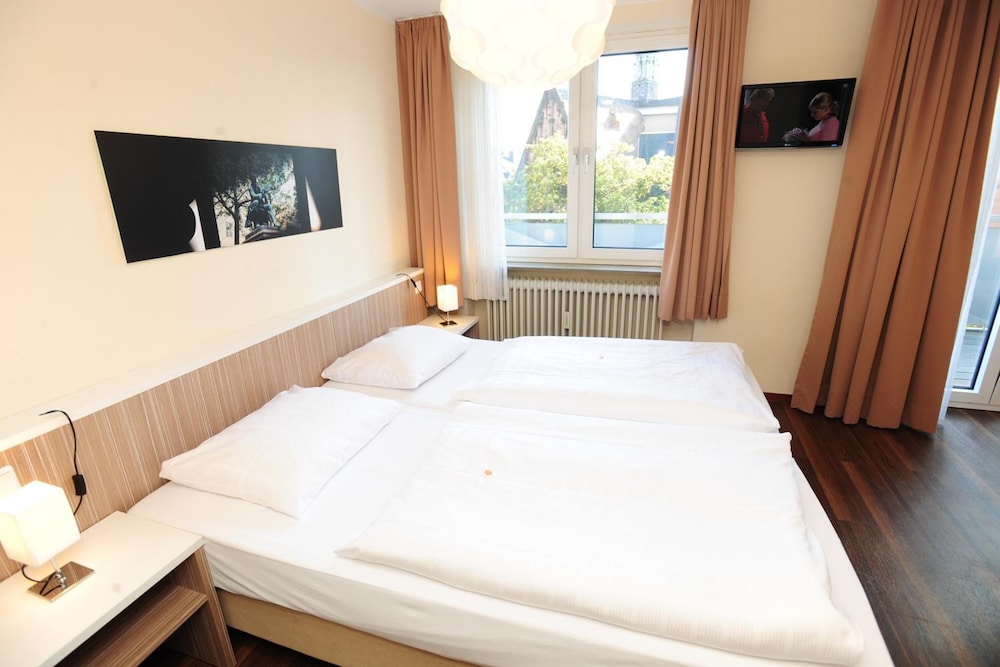 Hotel Madeleine 7/50